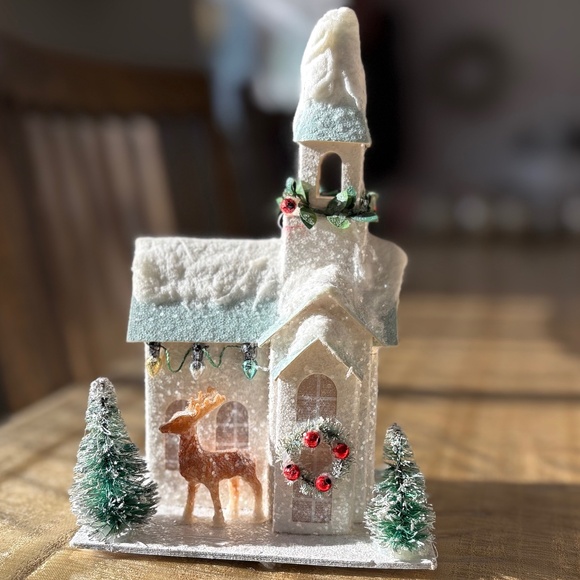 Pier 1 Nostalgic Village Set of 4 Light-Up Houses - Picture 8 of 14